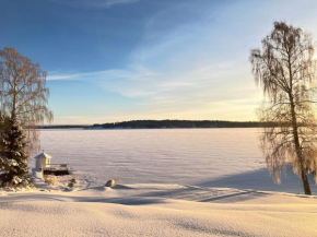 Solbackens guesthouse with sauna by the lake